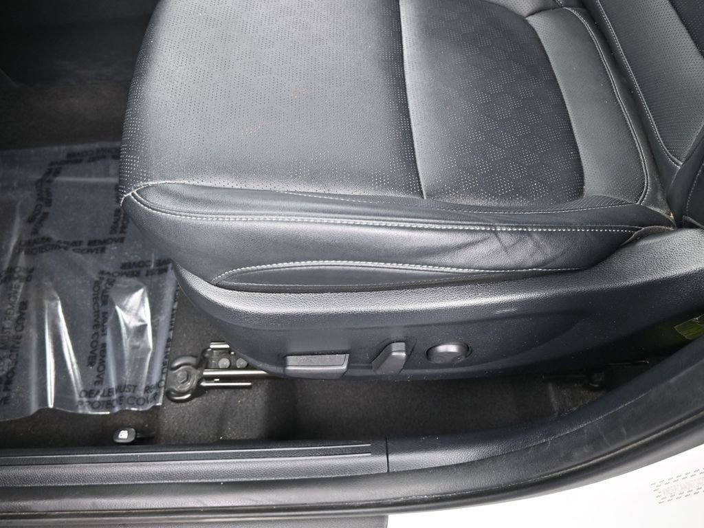 Used 2022 Kia Seltos EX image 16