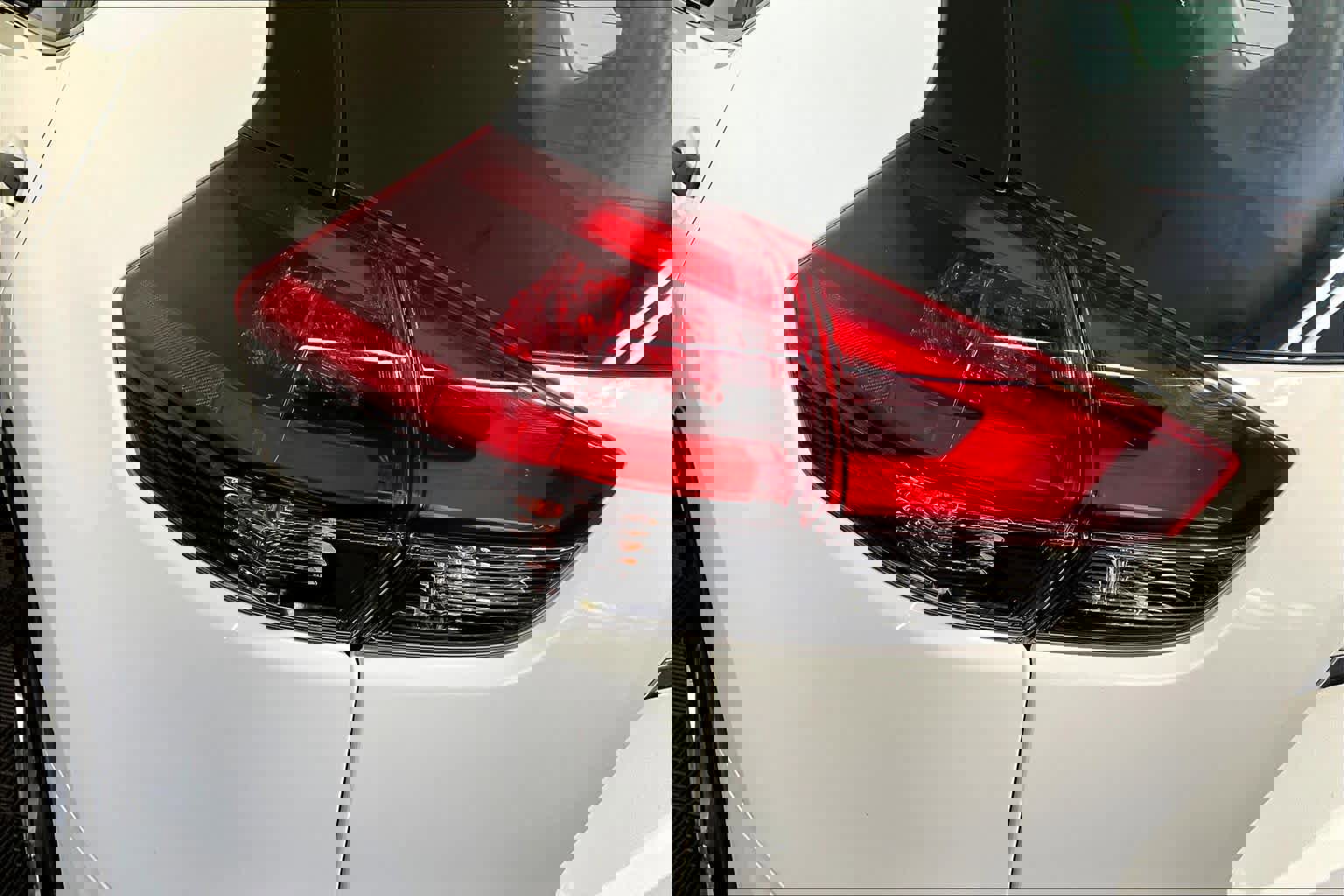 Used 2019 Nissan Rogue S image 80