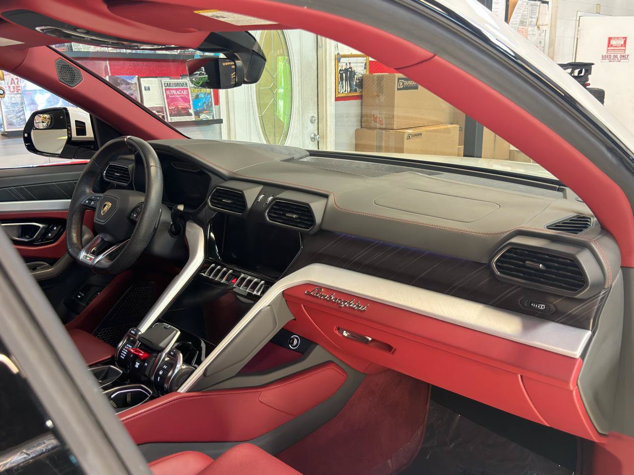 Used 2020 Lamborghini Urus AWD/4WD image 20