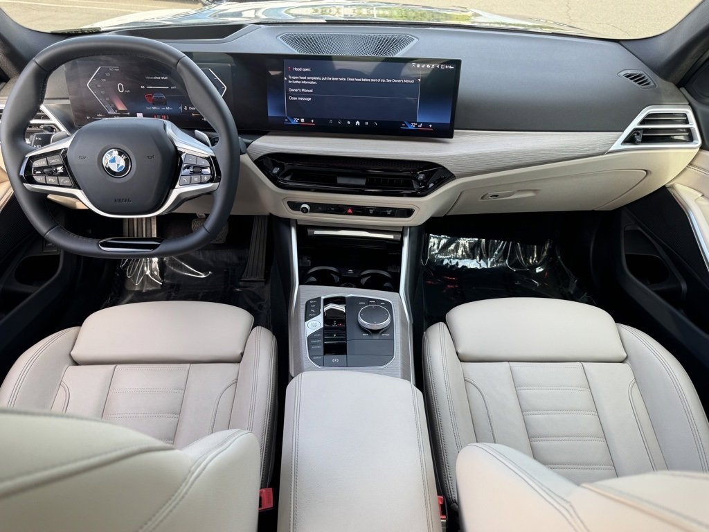 Used 2025 BMW 330i Sedan w/ Premium Package image 30