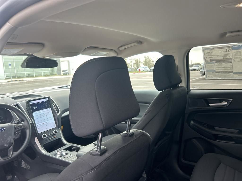 New 2024 Ford Edge SE image 37