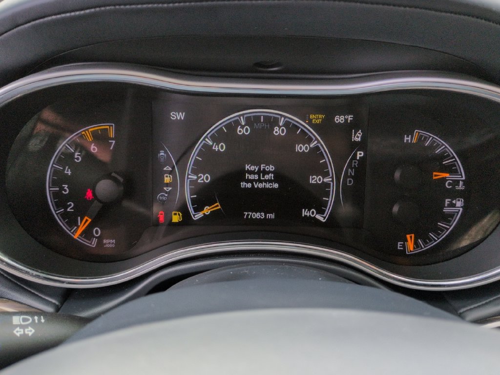 Used 2020 Jeep Grand Cherokee Summit AWD/4WD image 23