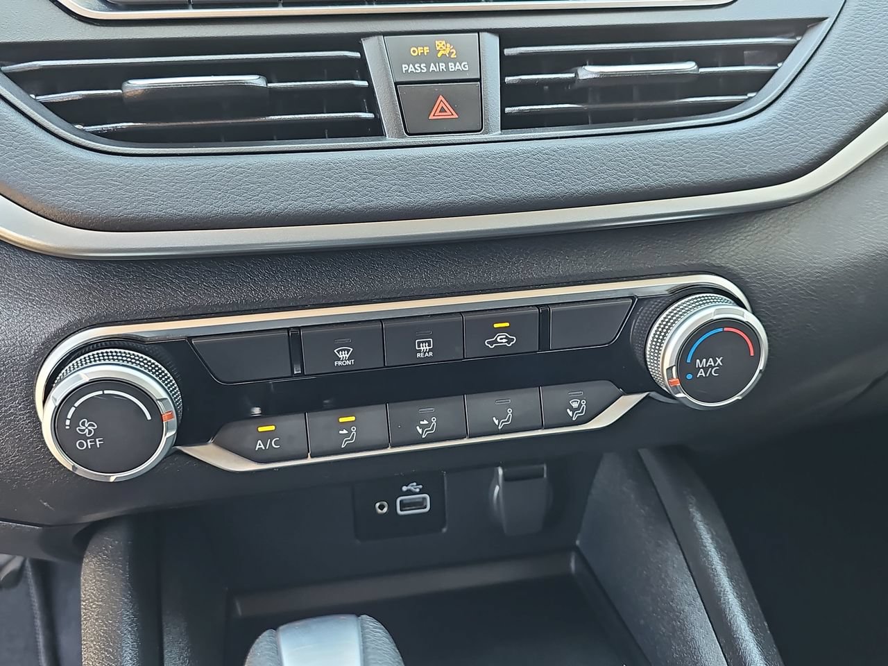 Used 2024 Nissan Altima 2.5 S FWD image 20