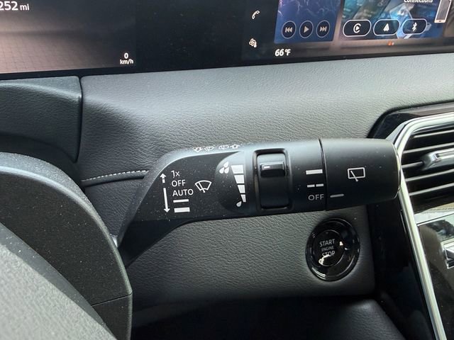 Used 2025 Nissan Armada SV image 20