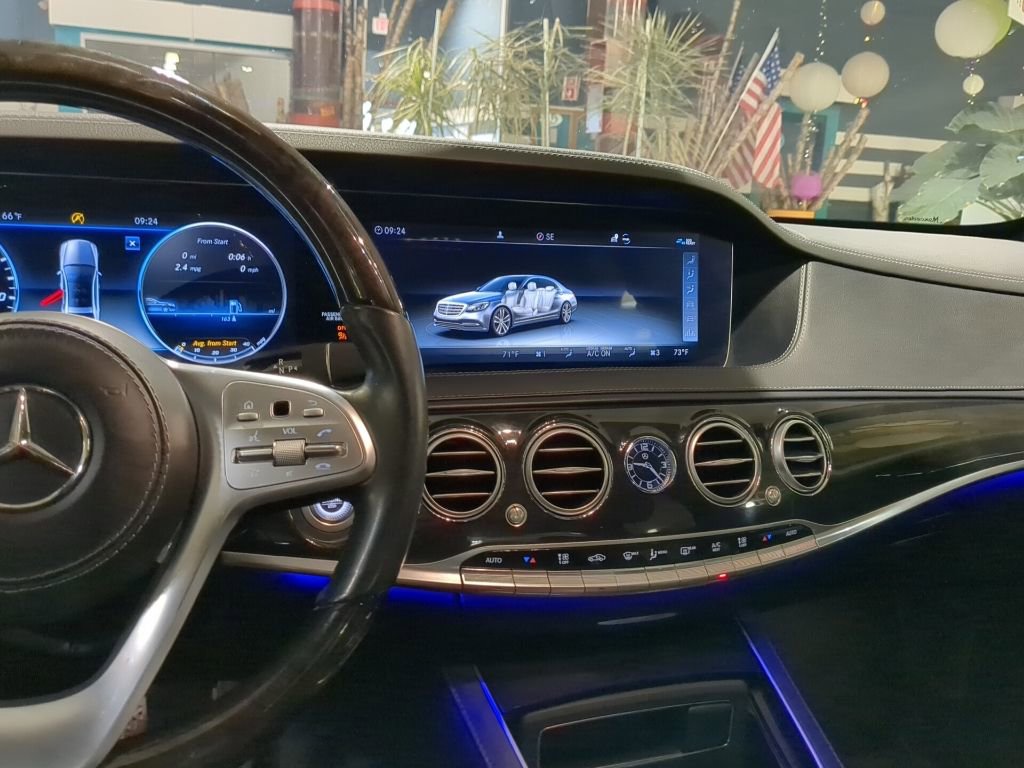 Used 2020 Mercedes-Benz S 560 4MATIC Sedan image 12