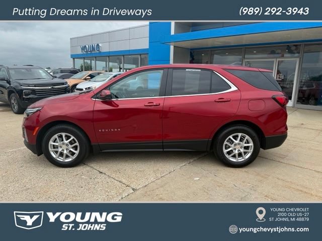 Used 2024 Chevrolet Equinox LT FWD image 2