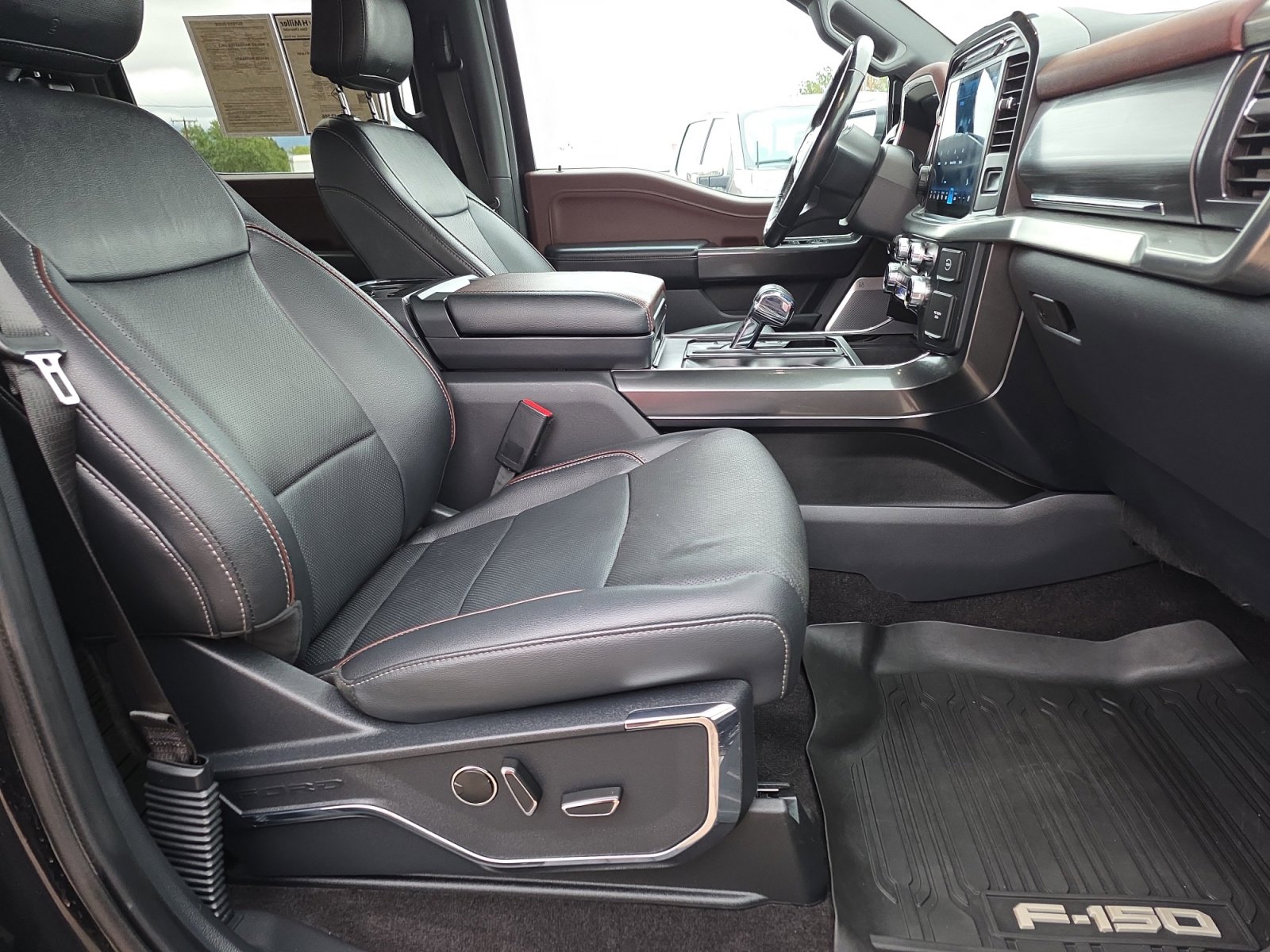 Used 2022 Ford F150 Lariat w/ Equipment Group 502A High image 25