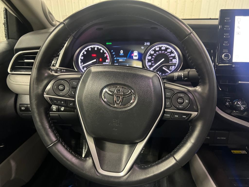 Used 2024 Toyota Camry XLE w/ Navigation Package image 19