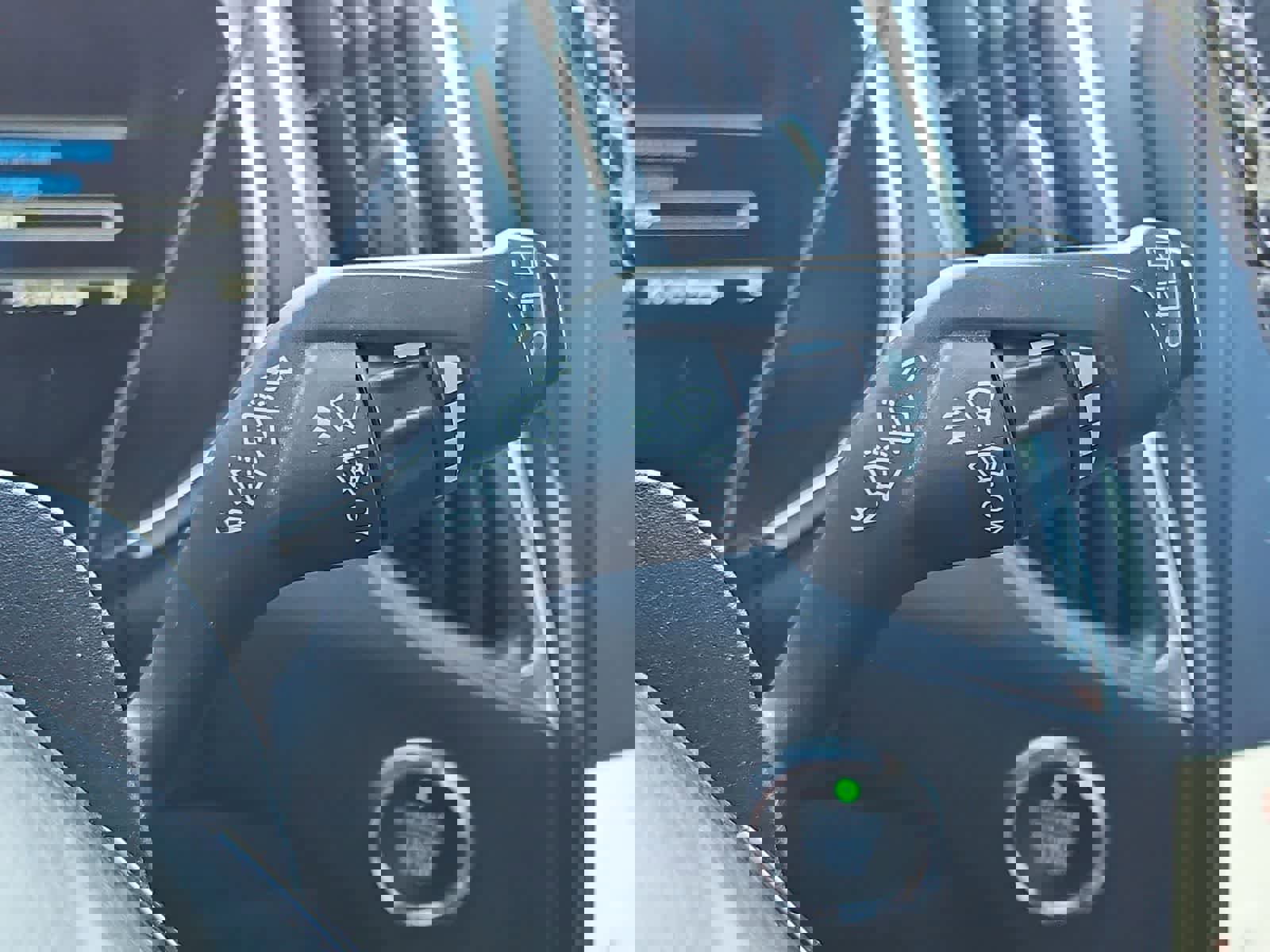 Used 2021 Ford Edge ST image 26