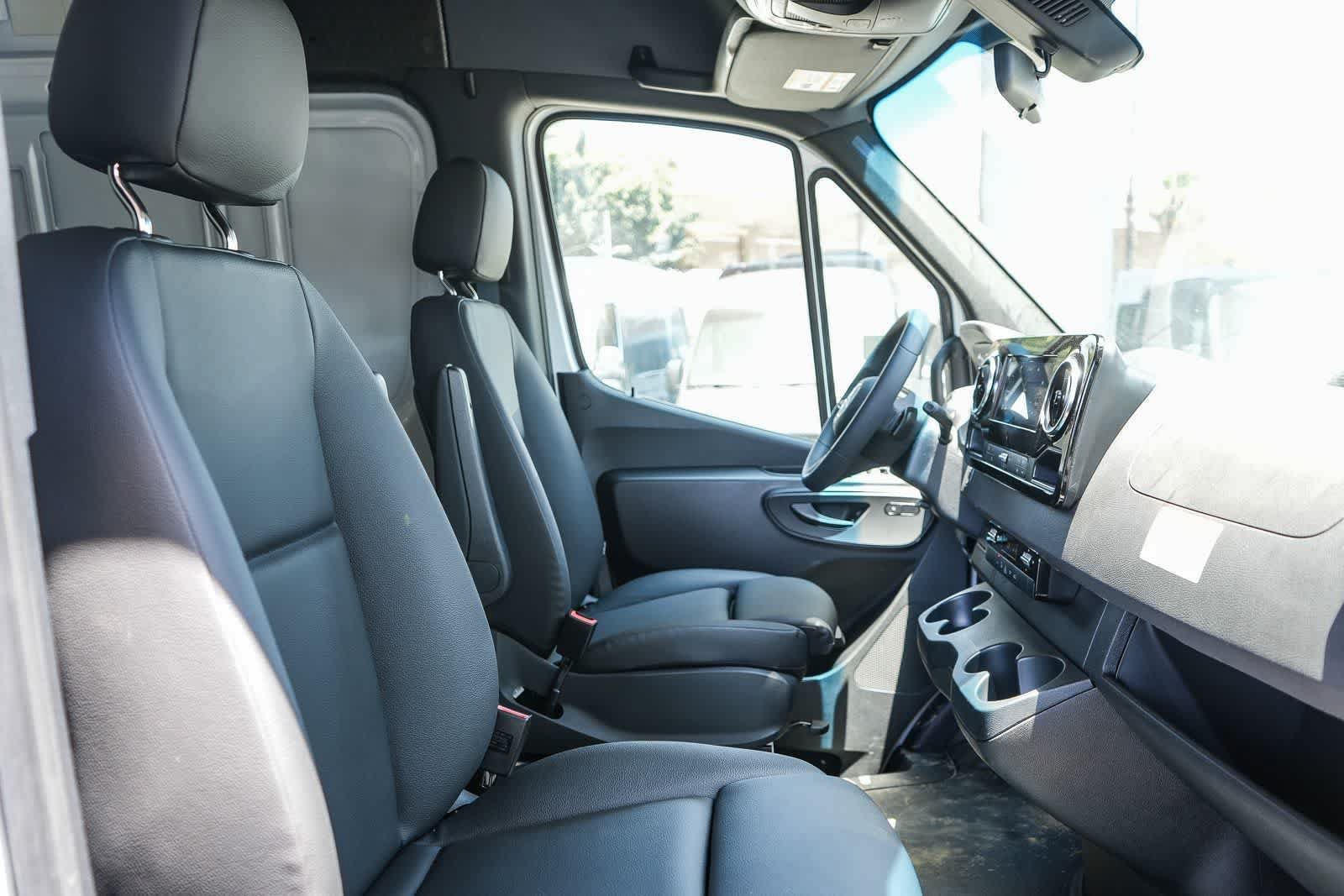 New 2025 Mercedes-Benz Sprinter 2500 image 19