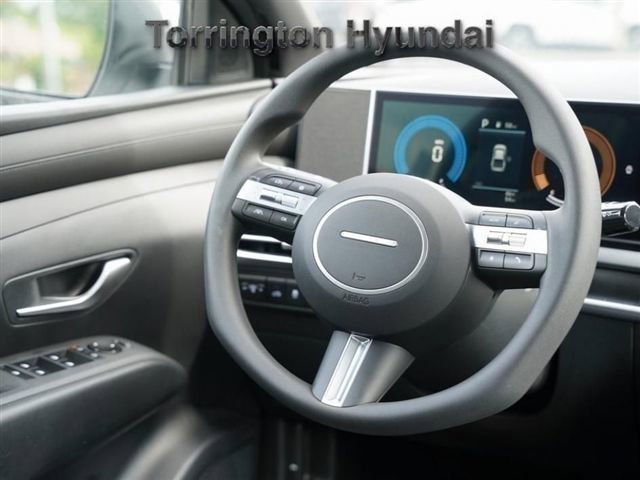 New 2025 Hyundai Santa Cruz SE image 8
