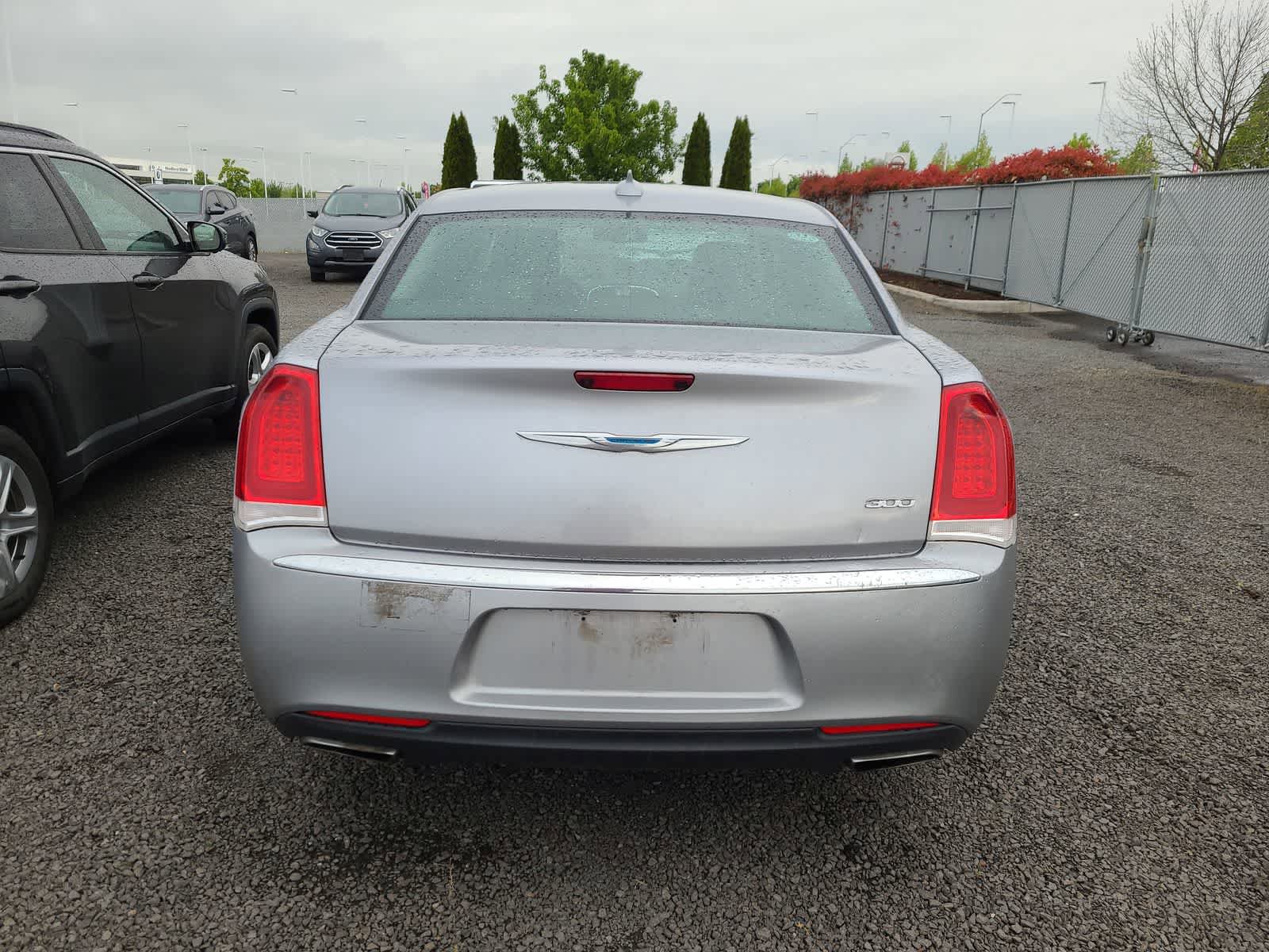 Used 2015 Chrysler 300 Limited image 4