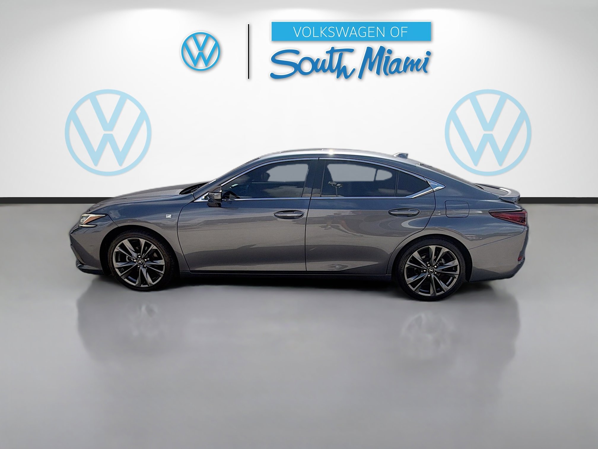 Used 2020 Lexus ES 350 F Sport w/ Accessory Package image 4