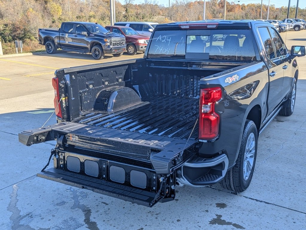 New 2026 Chevrolet Silverado 1500 LTZ w/ LTZ Premium Package image 14