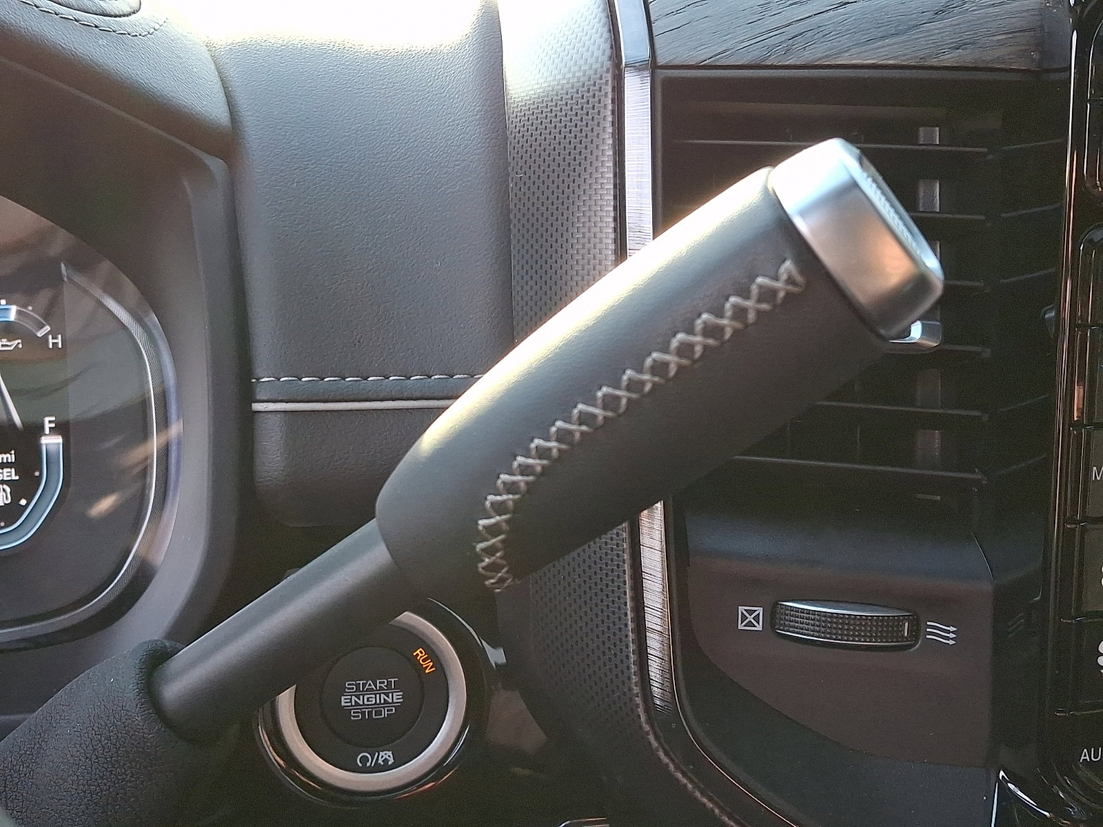 Used 2026 RAM 2500 Limited image 15