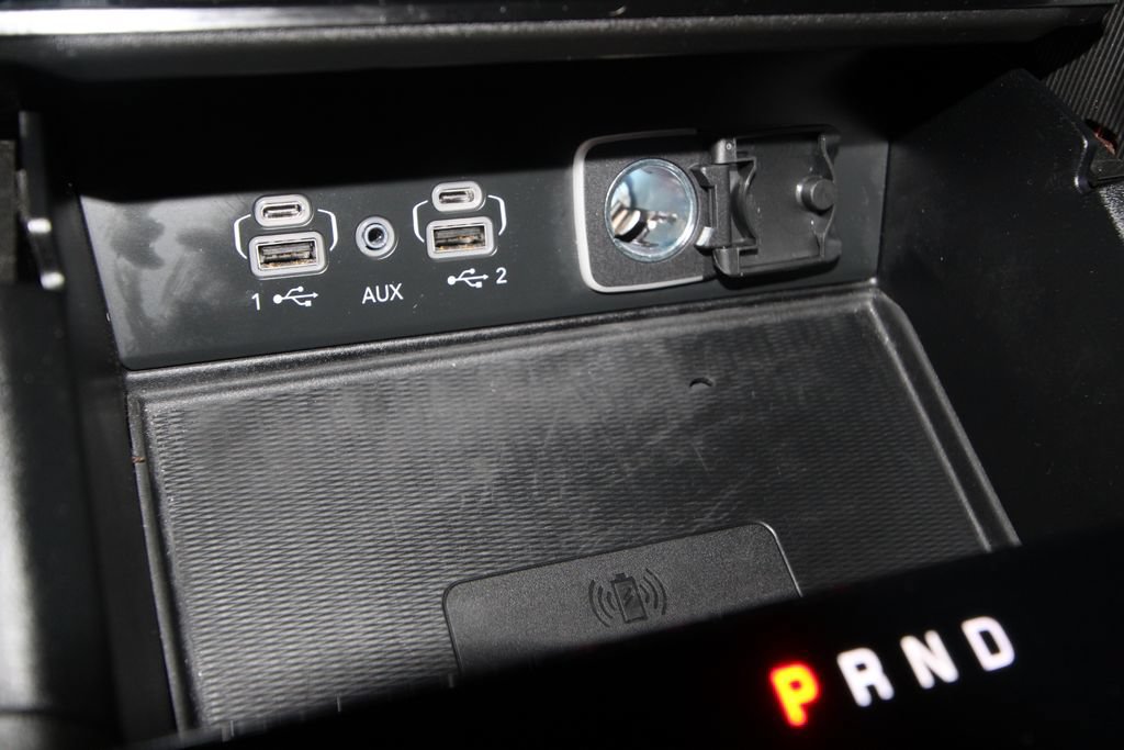 Used 2024 Jeep Grand Cherokee Altitude AWD/4WD image 17