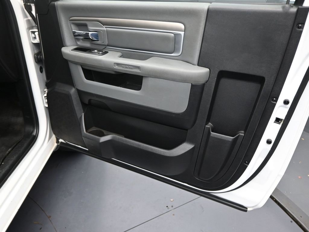 Used 2016 RAM 1500 Tradesman w/ Power & Remote Entry Group image 27