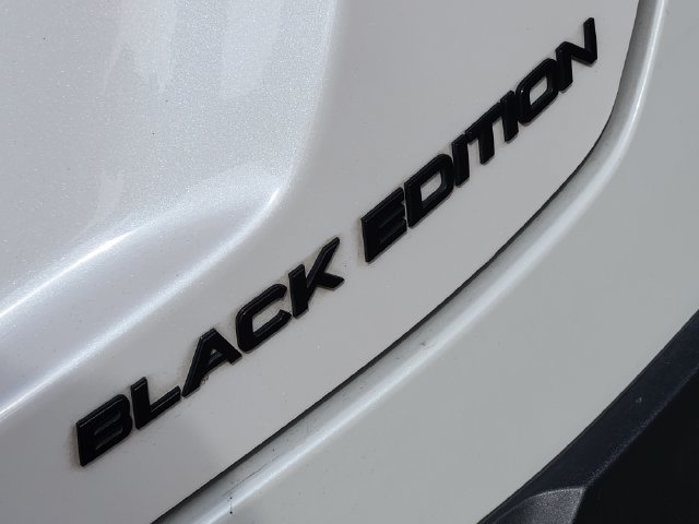 Used 2025 Honda Pilot Black Edition image 11