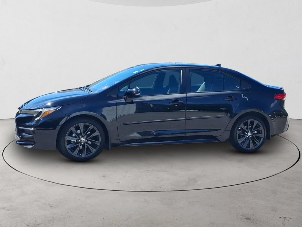 Used 2026 Toyota Corolla SE w/ SE Package FWD image 8