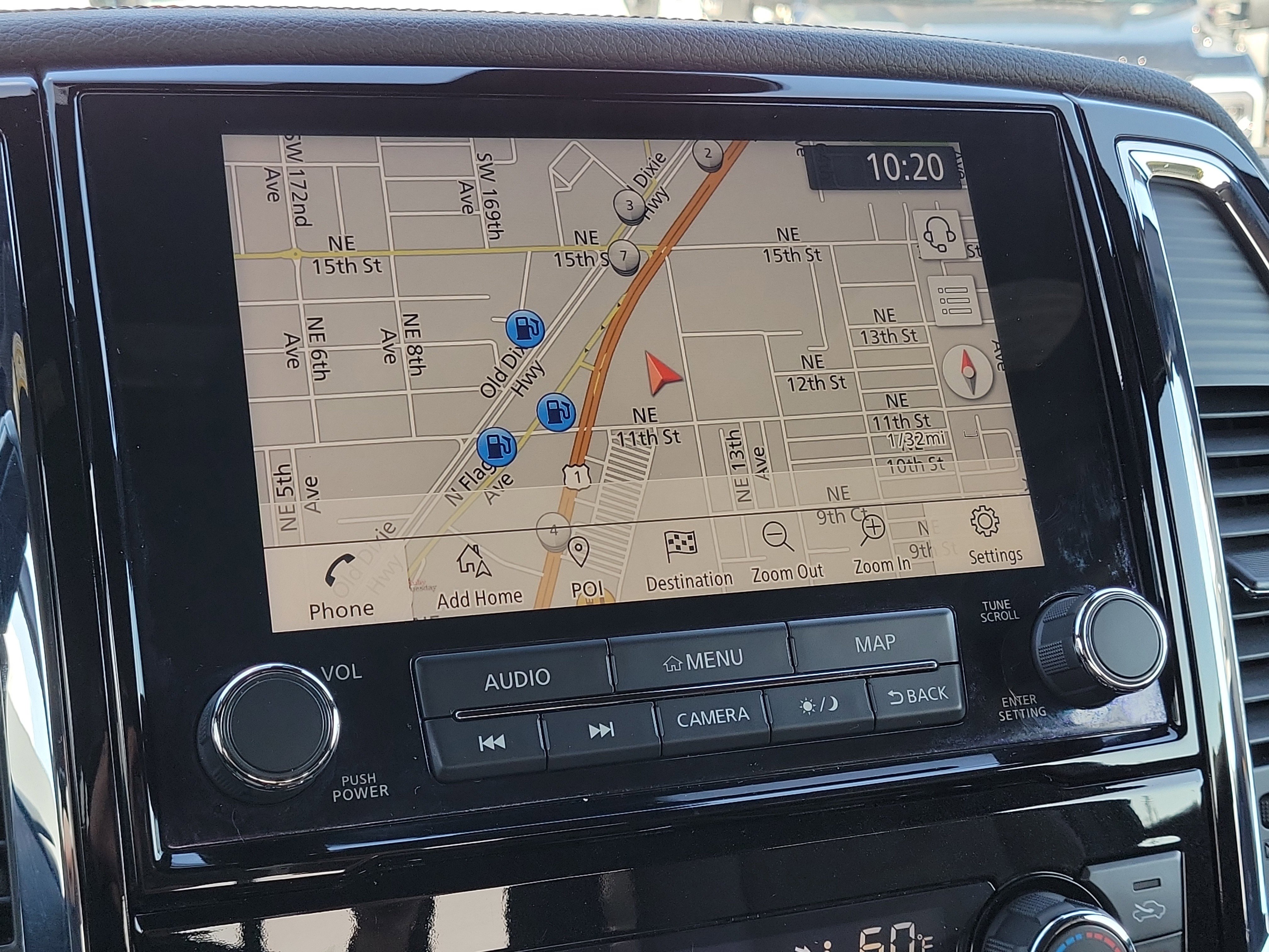 Used 2020 Nissan Titan Platinum Reserve w/ Moonroof Package image 10