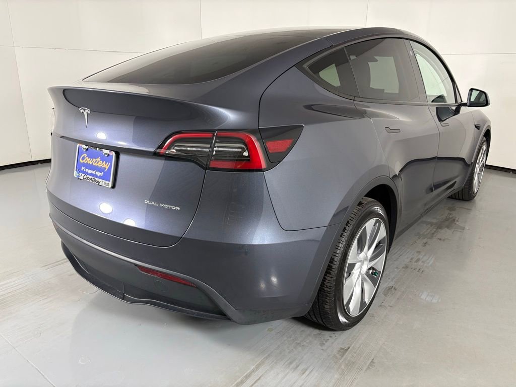 Used 2023 Tesla Model Y Long Range image 8