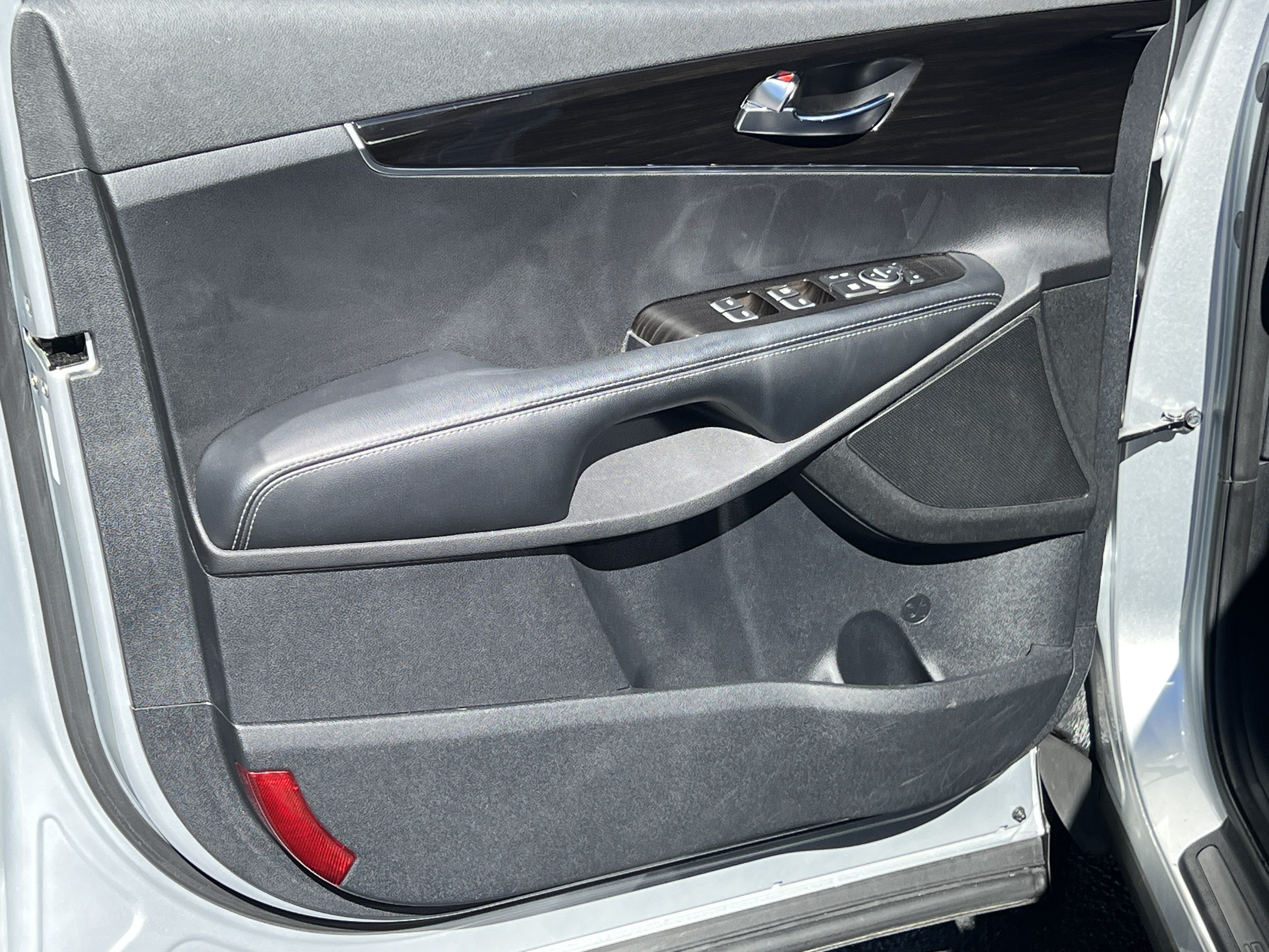Used 2019 Kia Sorento L FWD image 10