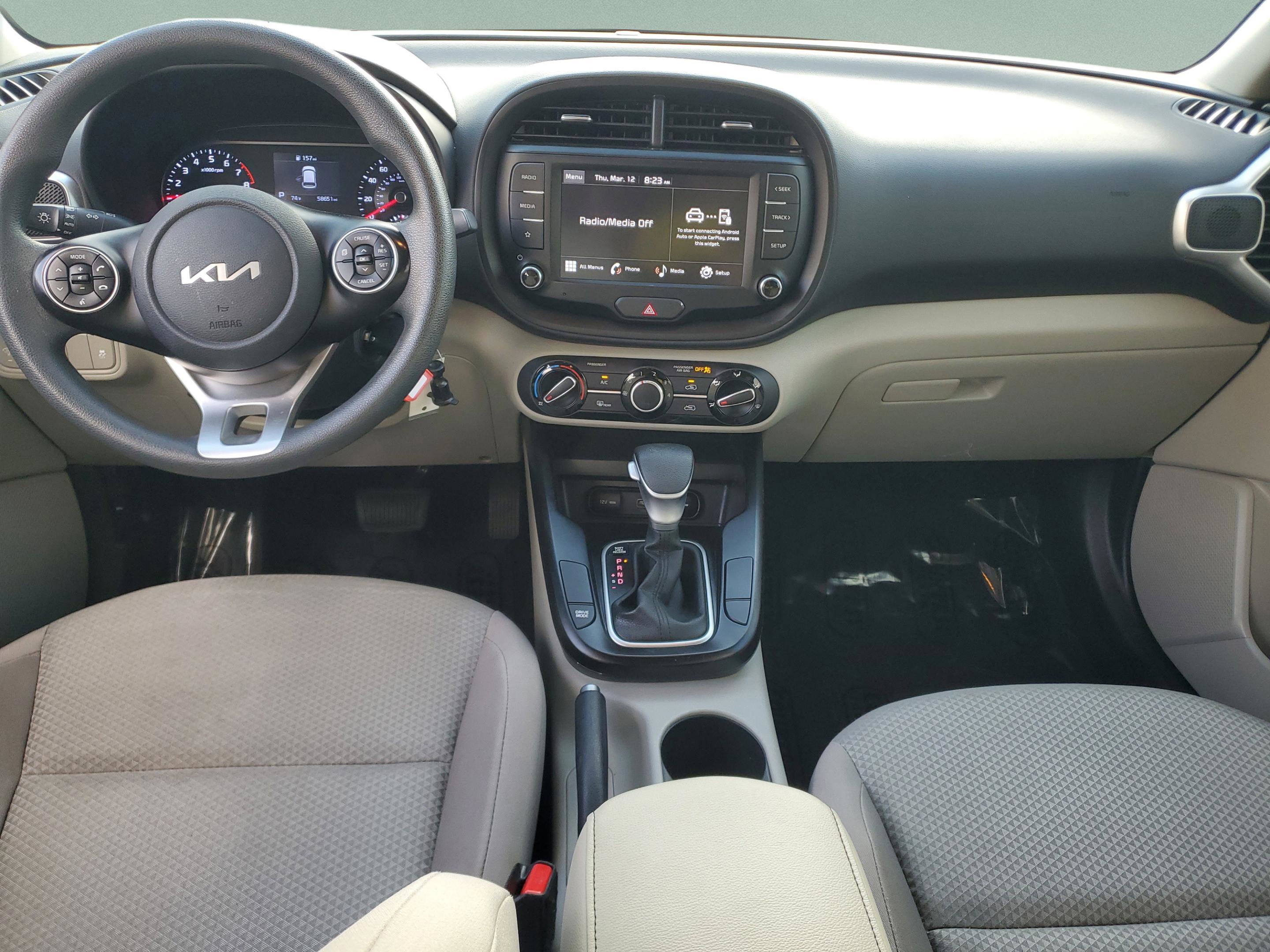 Certified 2022 Kia Soul LX image 13