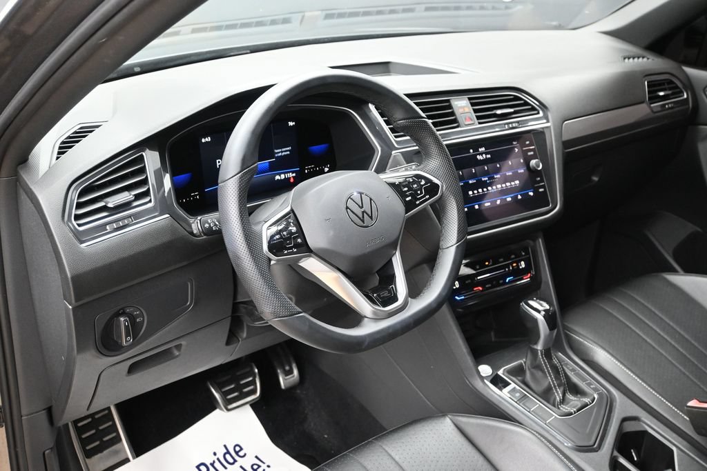 Used 2022 Volkswagen Tiguan SE R-Line FWD image 10
