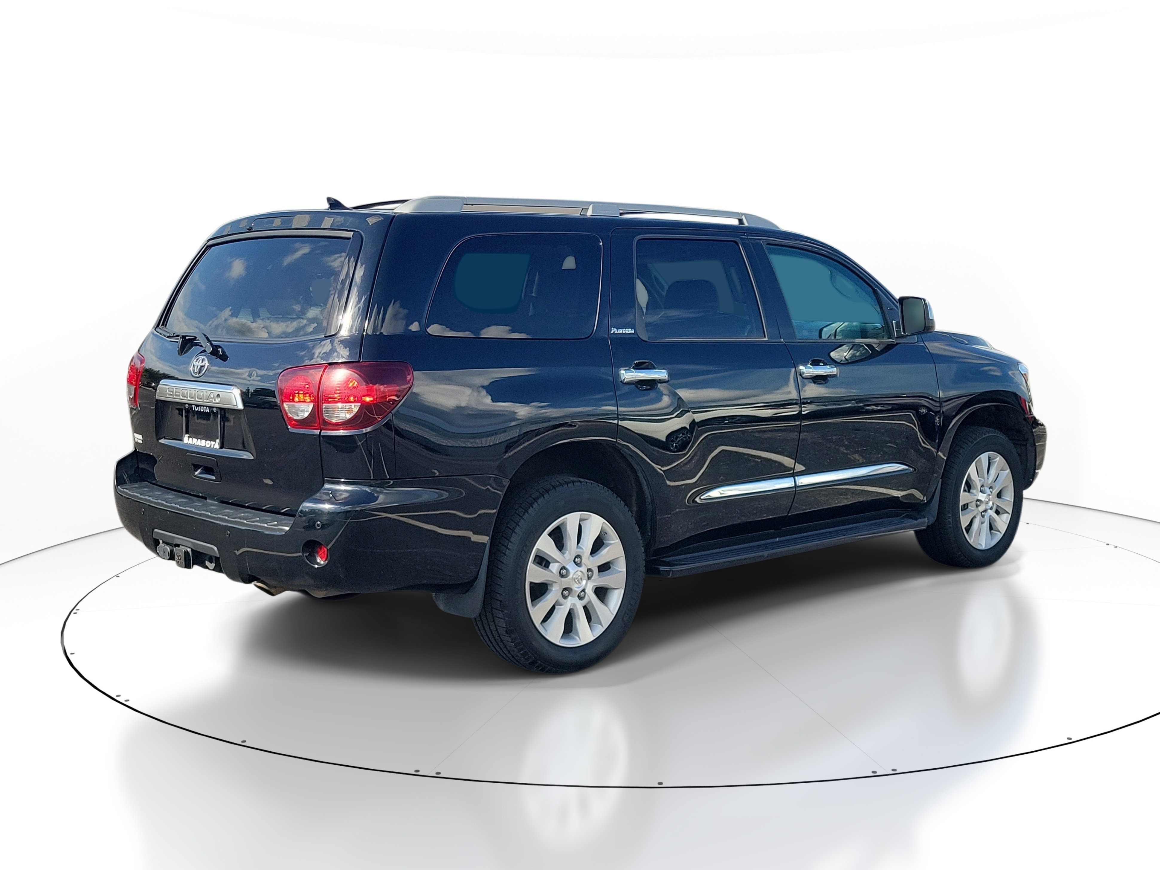 Used 2018 Toyota Sequoia Platinum AWD/4WD image 6
