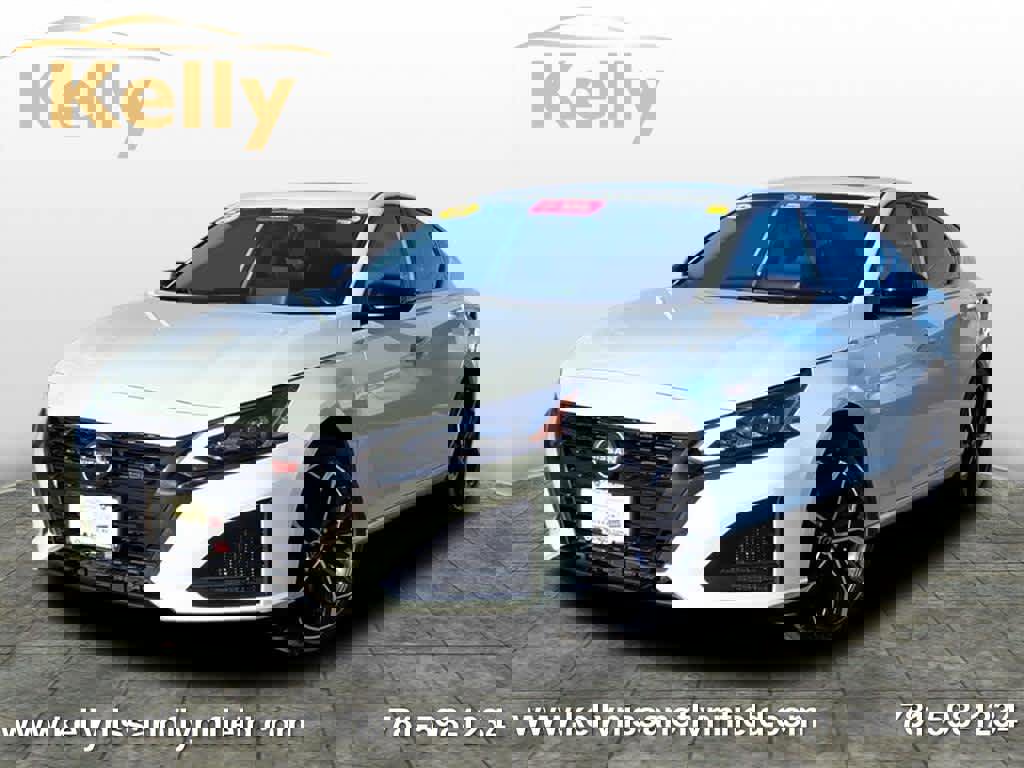 Used 2023 Nissan Altima 2.5 SR w/ SR Premium Package