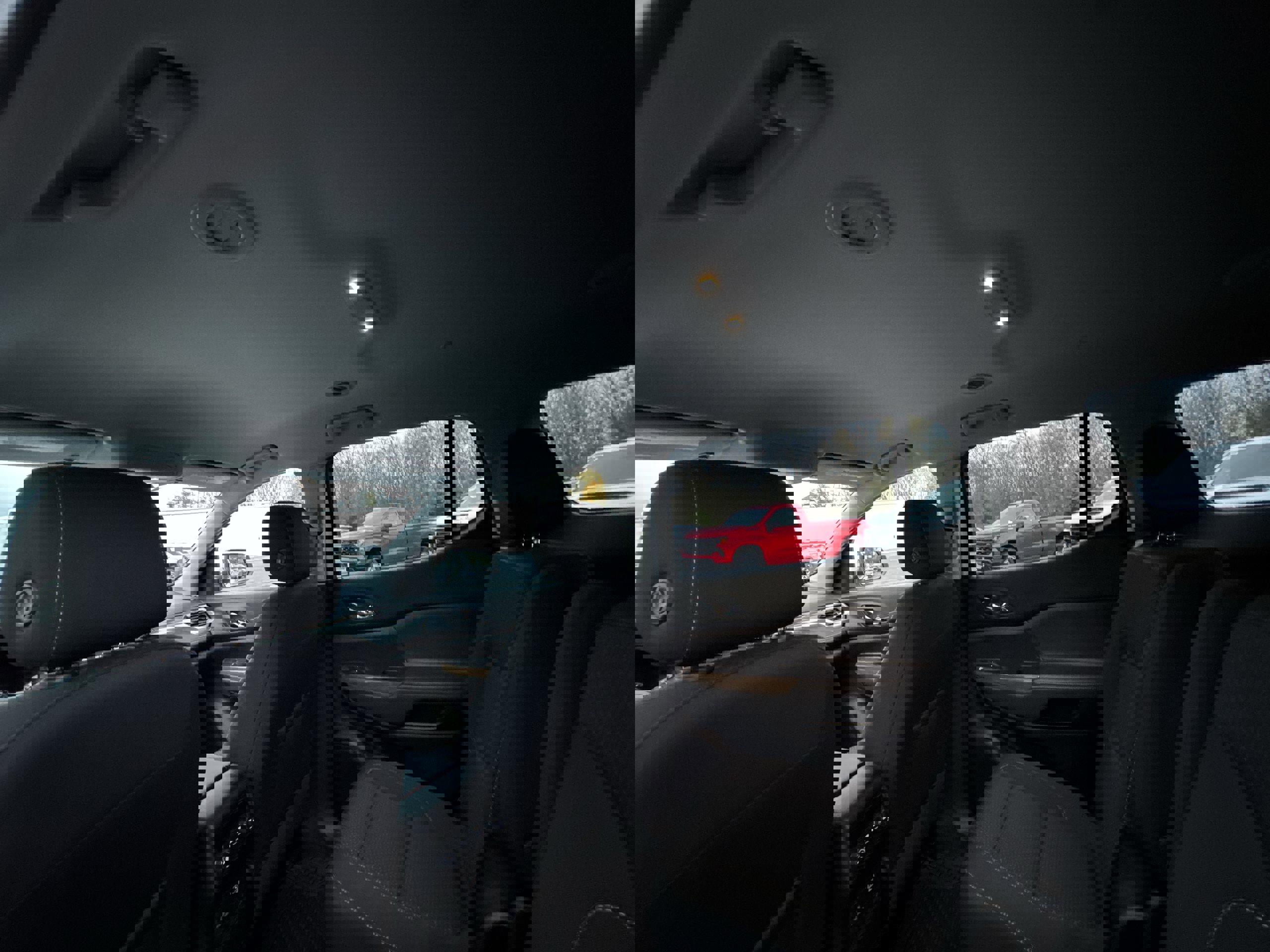 Used 2023 GMC Acadia SLE w/ Driver Convenience Package image 19