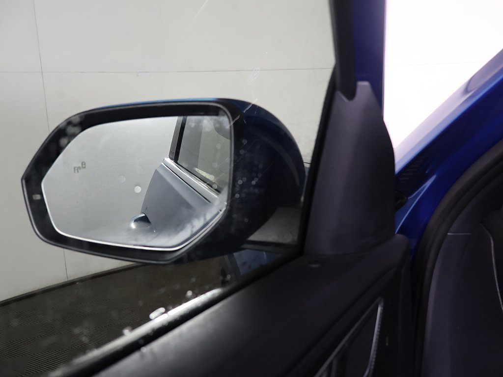 Used 2024 Volkswagen Atlas Cross Sport SEL R-Line image 38