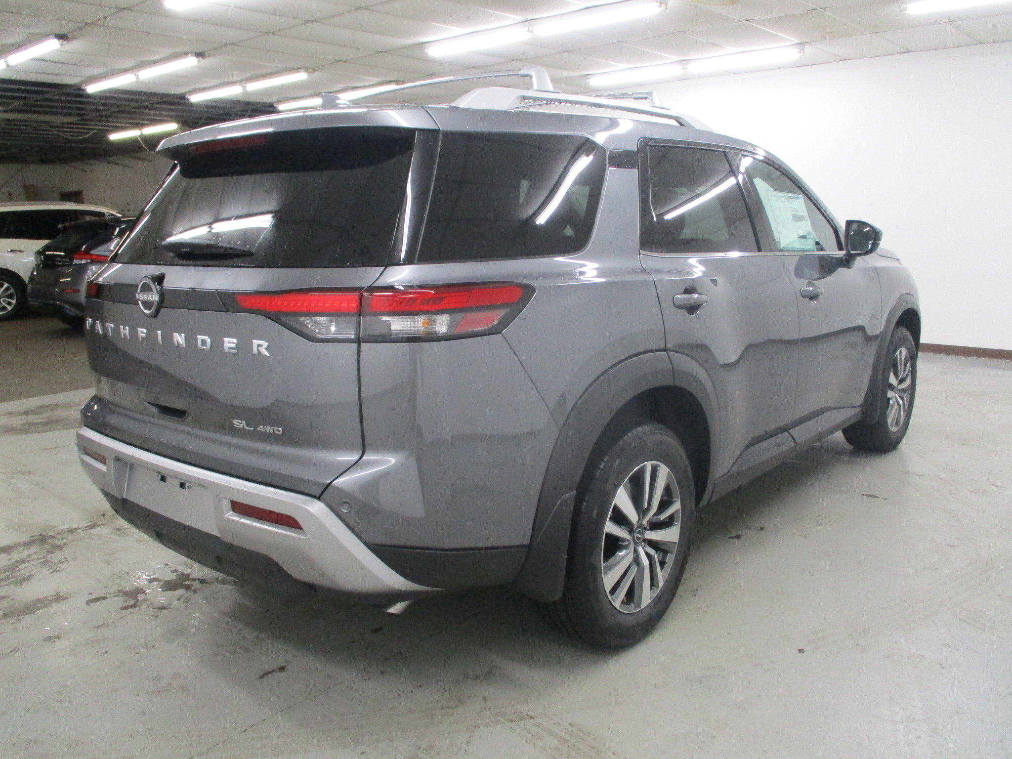 New 2025 Nissan Pathfinder SL image 8
