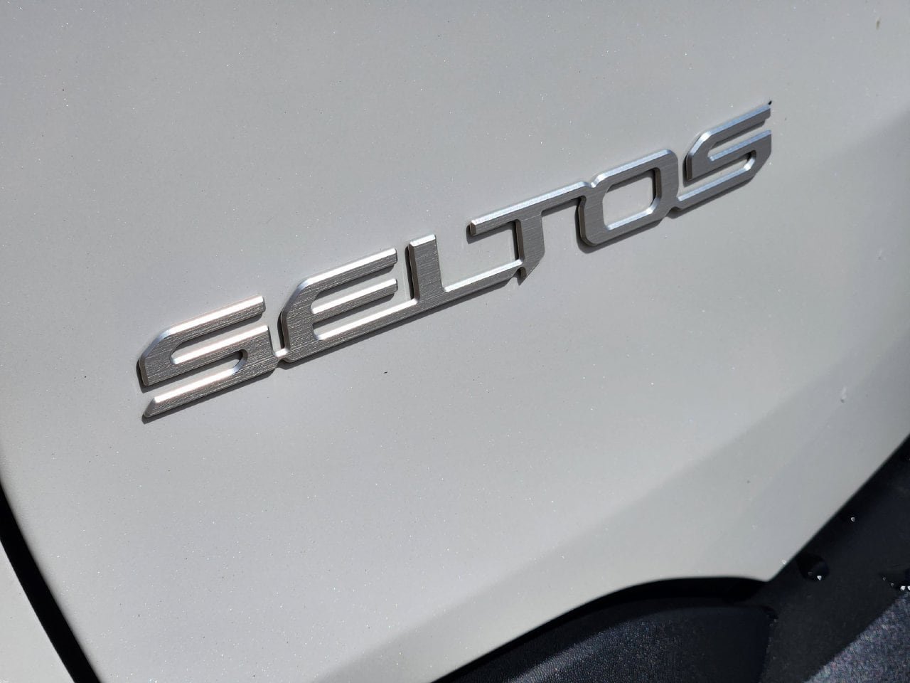 Used 2026 Kia Seltos LX FWD image 8