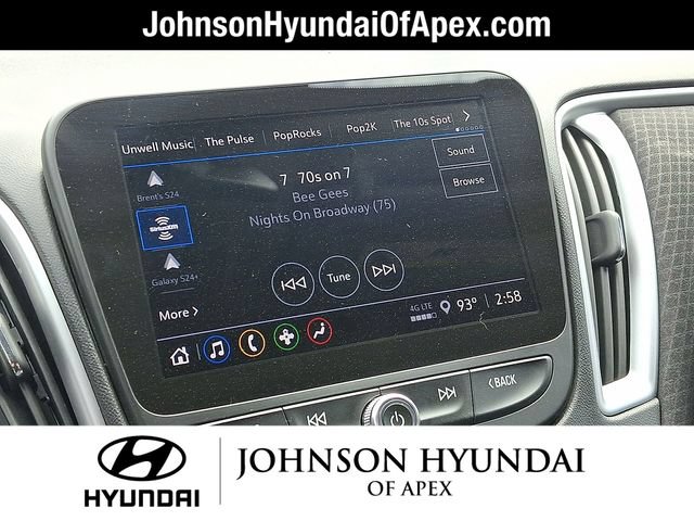 Used 2023 Chevrolet Malibu LT FWD image 16