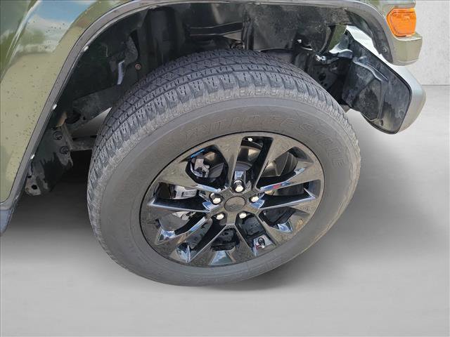 Used 2022 Jeep Wrangler Unlimited Sahara AWD/4WD image 11