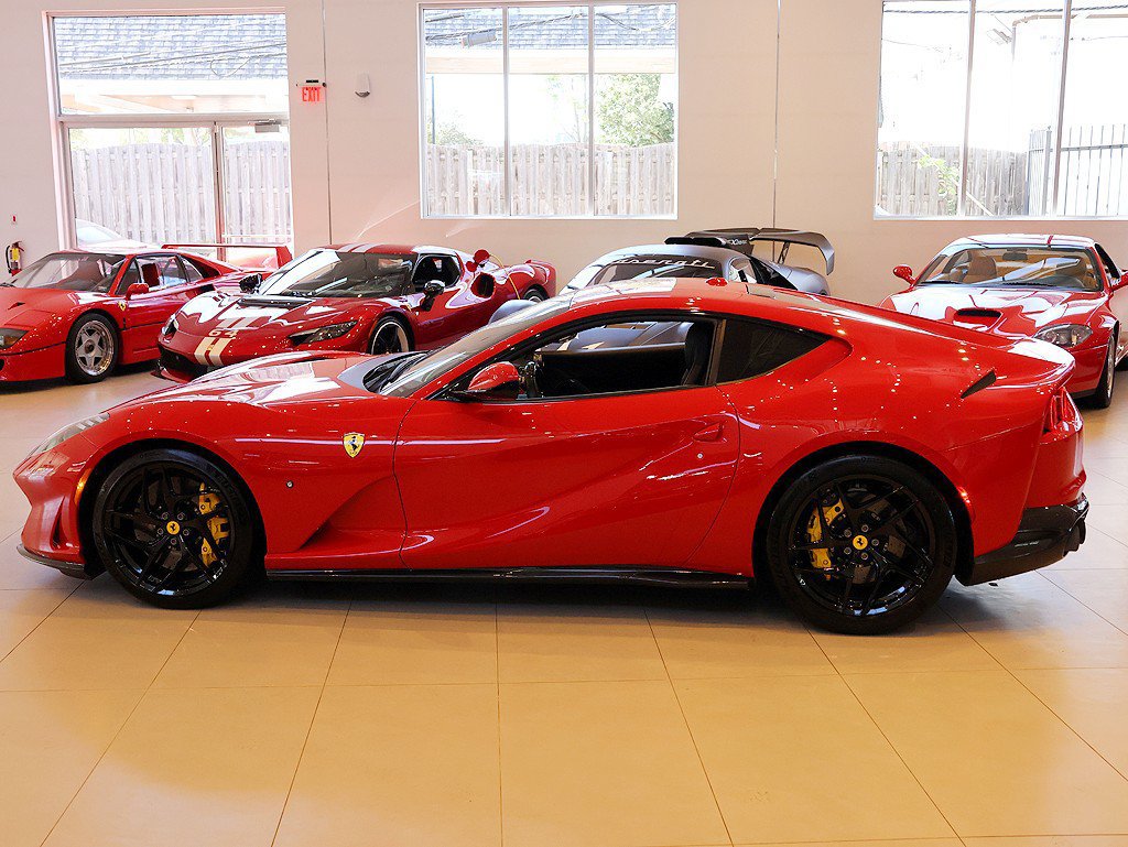 Certified 2018 Ferrari 812 Superfast RWD image 3
