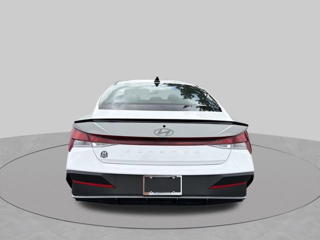 New 2026 Hyundai Elantra SEL Sport FWD image 16
