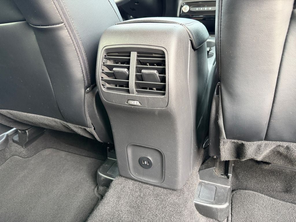 Used 2025 Ford Escape Platinum AWD/4WD image 33