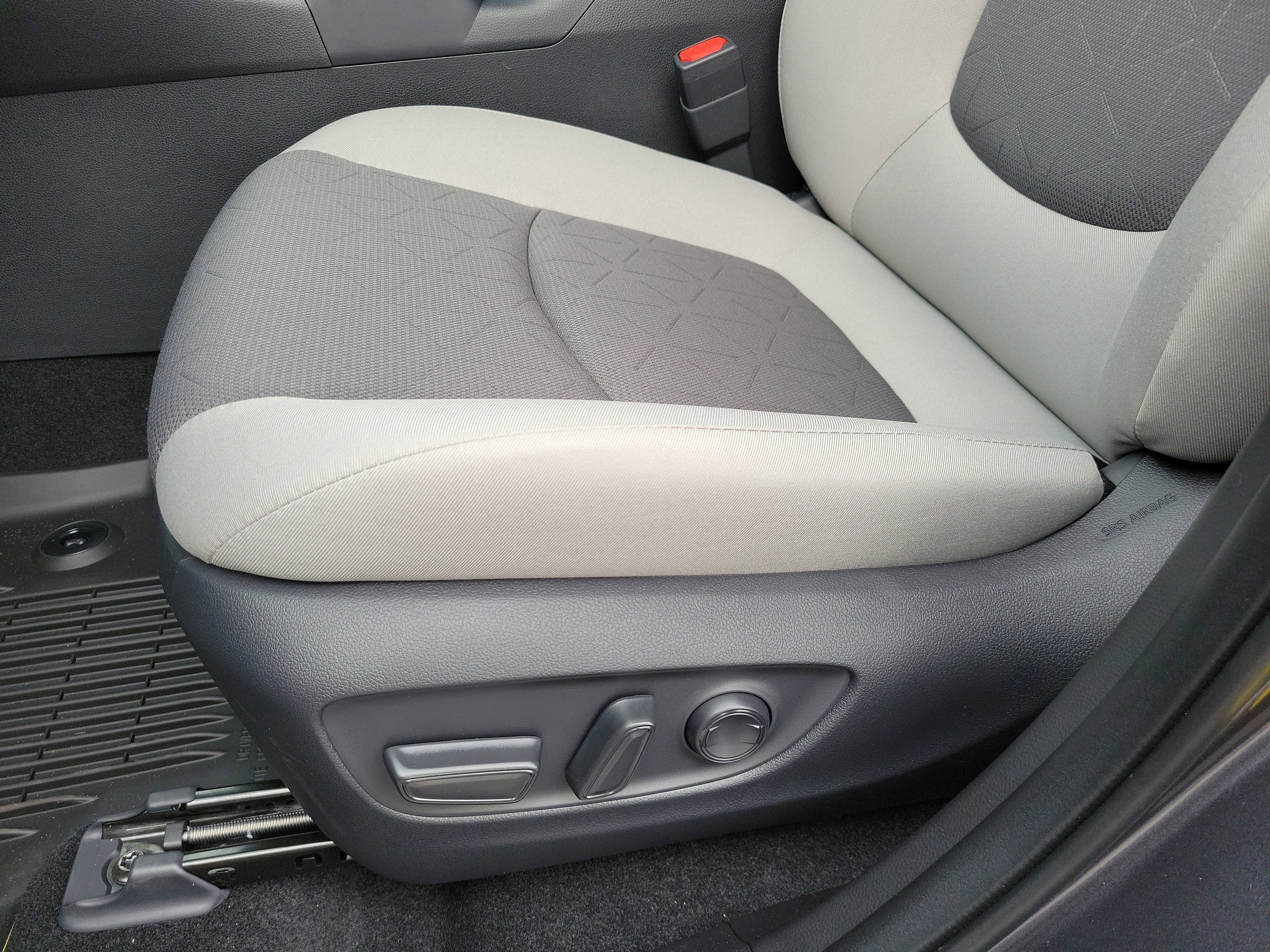 New 2025 Toyota RAV4 XLE image 13