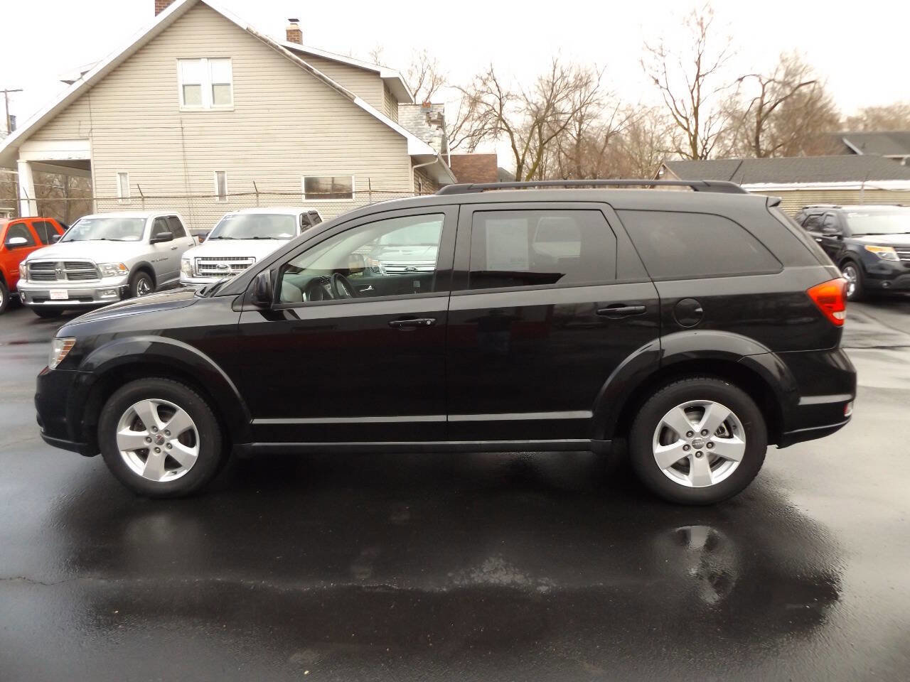 Used 2012 Dodge Journey SXT image 11