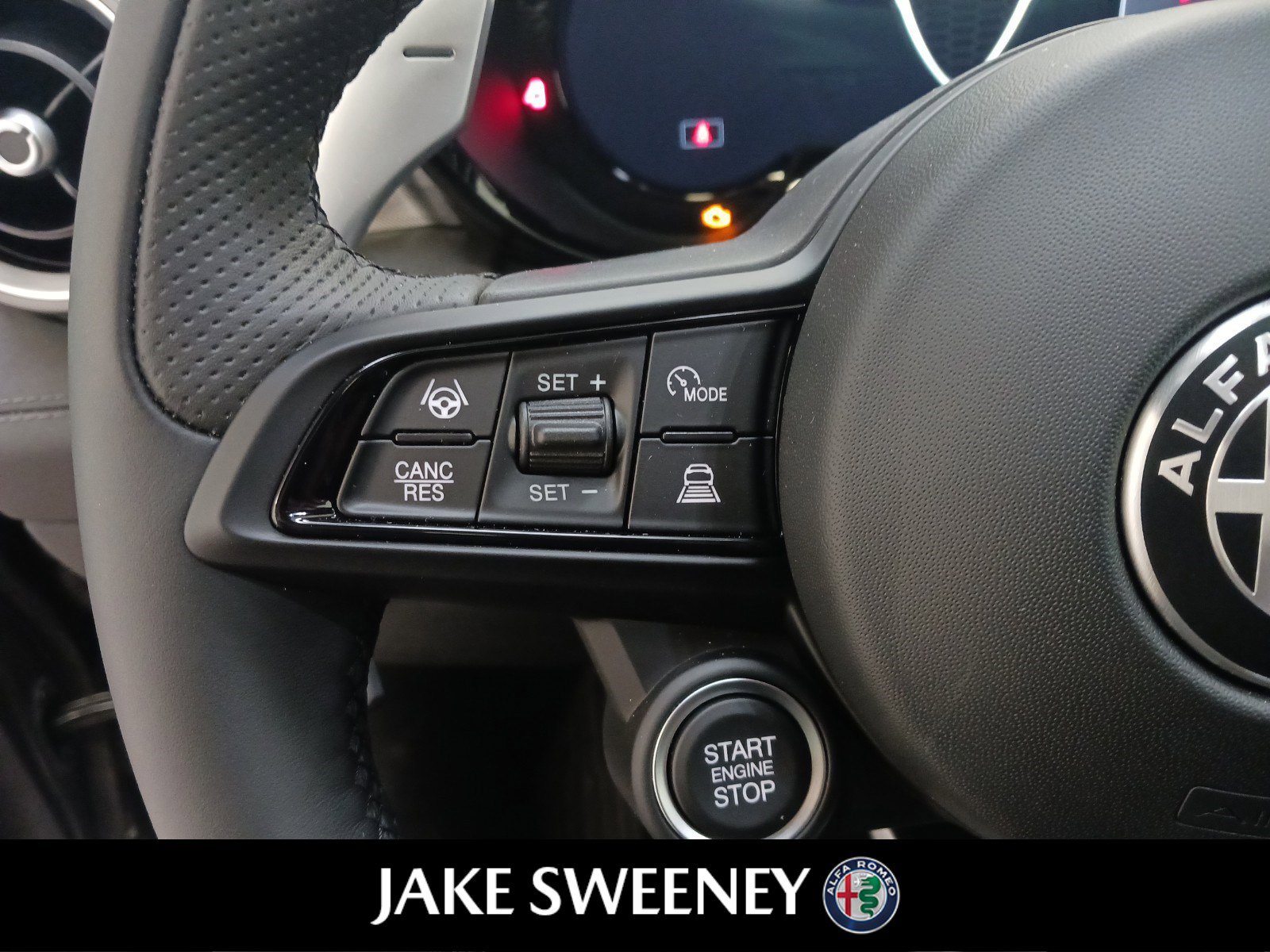 New 2024 Alfa Romeo Tonale Veloce image 15