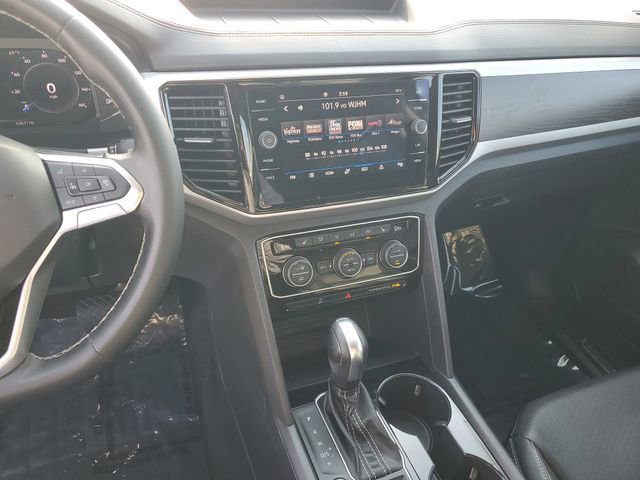 Certified 2023 Volkswagen Atlas SE image 25