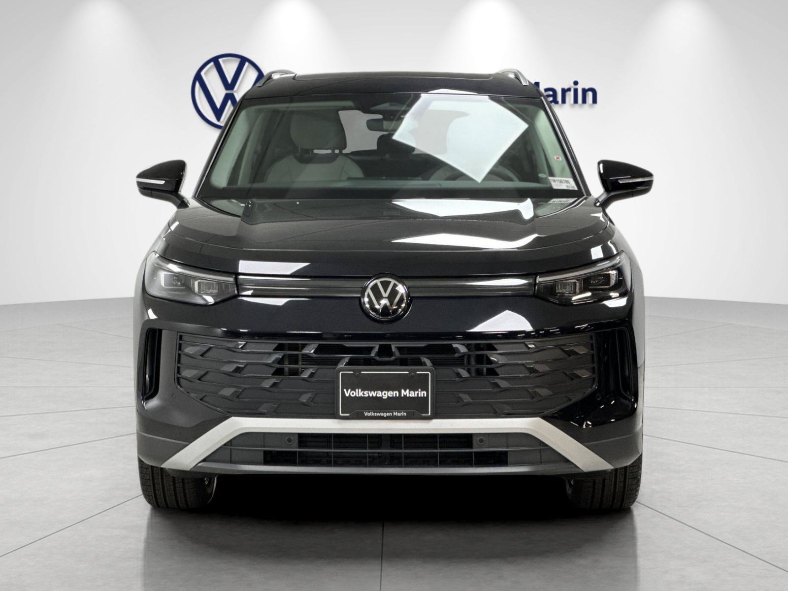 New 2026 Volkswagen Tiguan SE AWD/4WD image 8