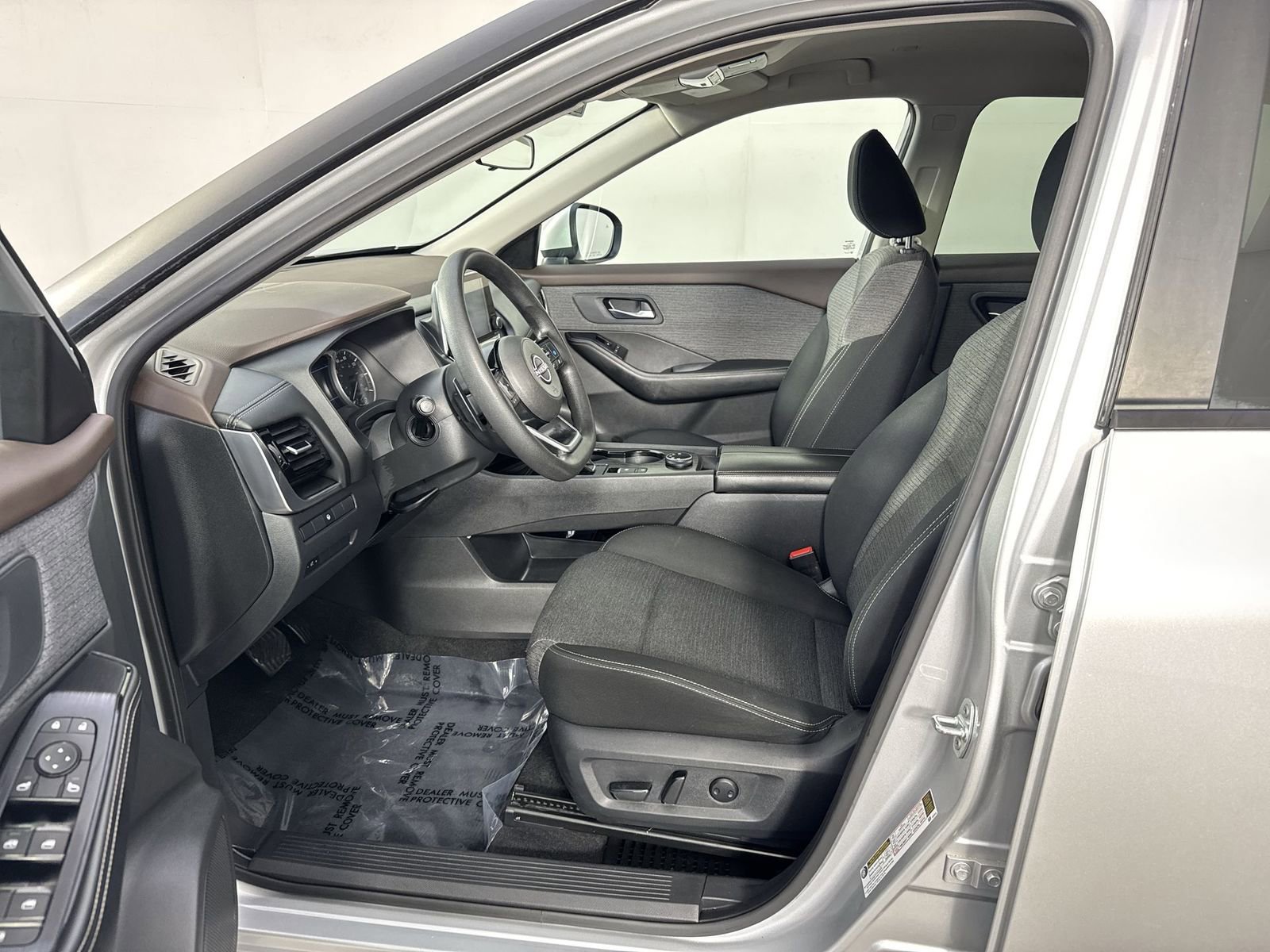 Certified 2022 Nissan Rogue SV AWD/4WD image 4
