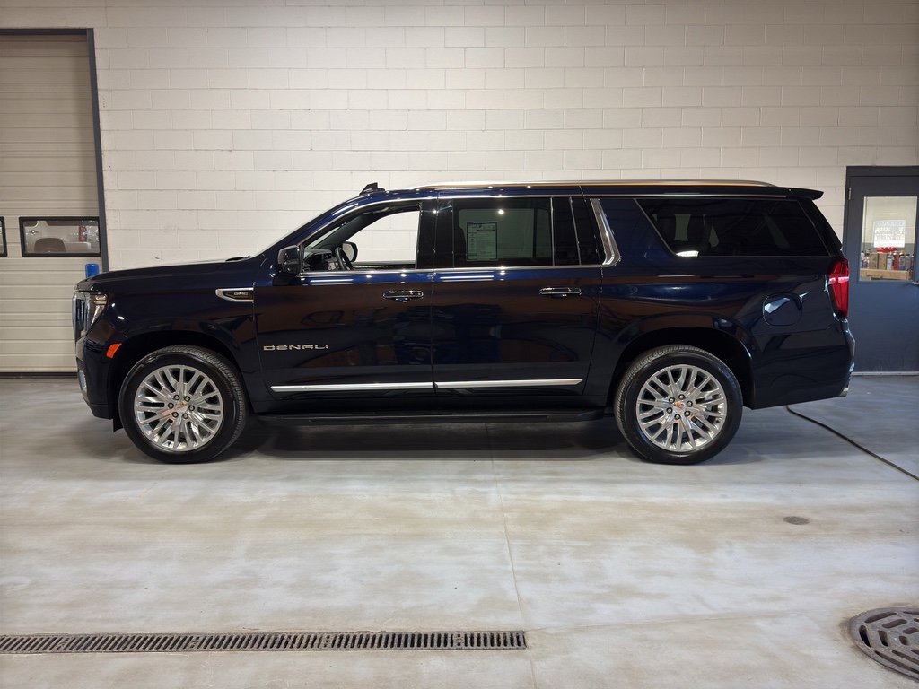 Used 2024 GMC Yukon XL Denali image 4