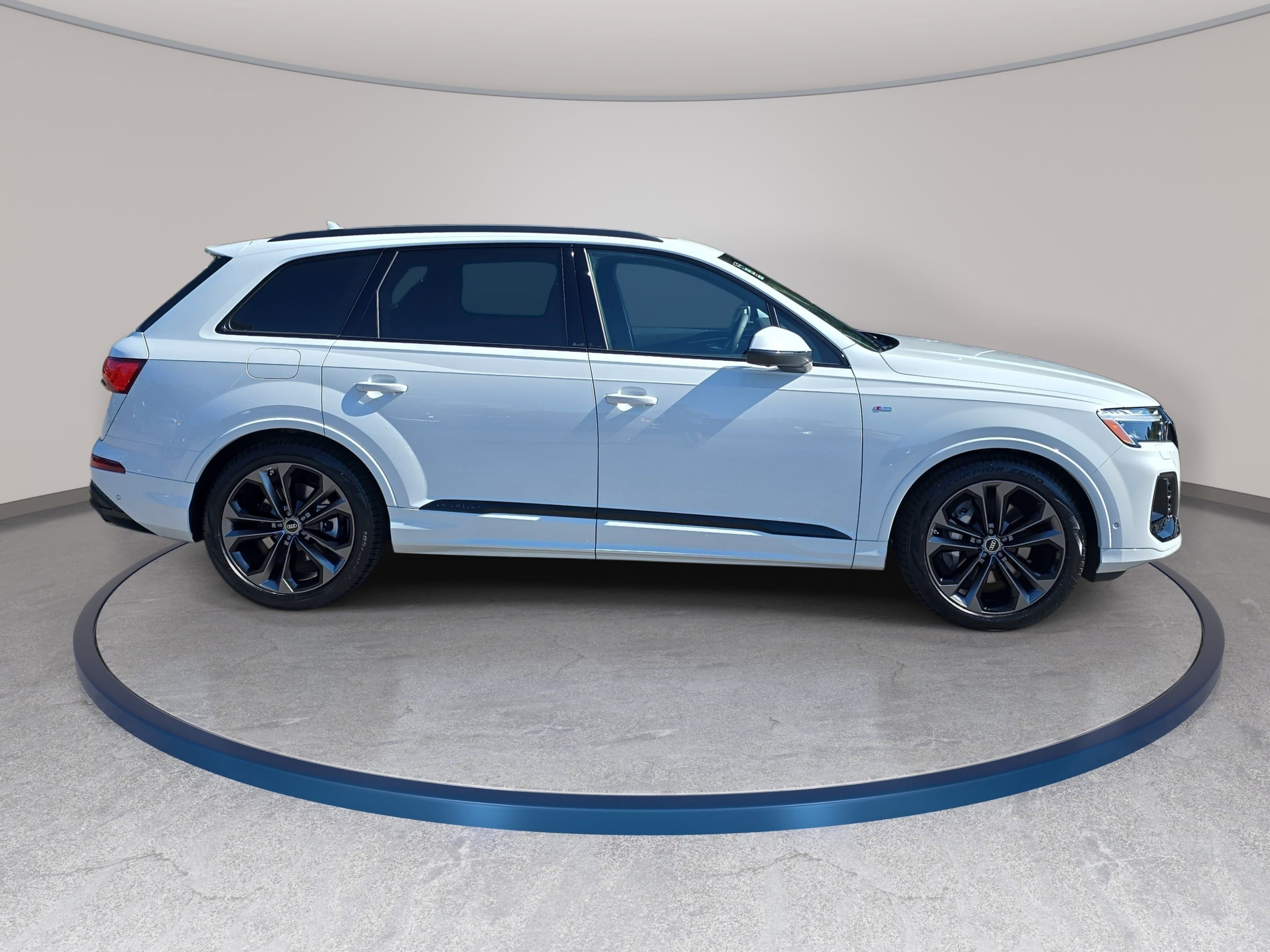 New 2026 Audi Q7 Premium Plus AWD/4WD image 4