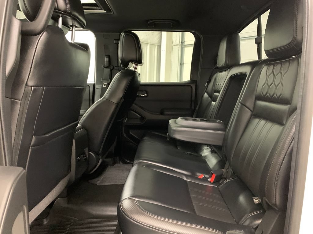 Used 2022 Nissan Frontier PRO-4X w/ Pro-4X Premium Package AWD/4WD image 19