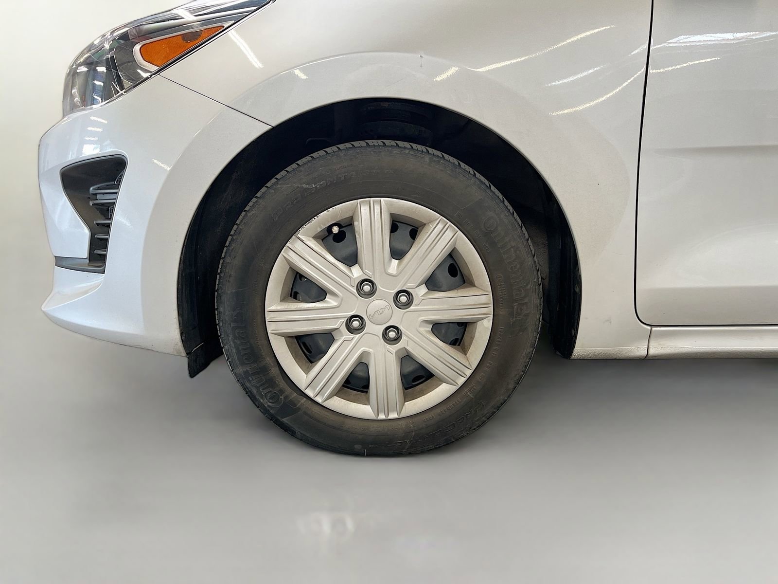 Used 2023 Kia Rio LX FWD image 27