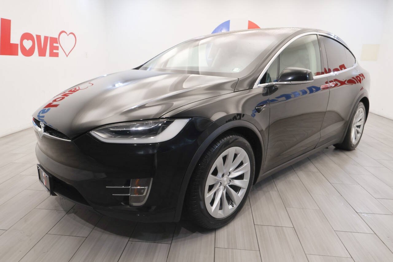 Used 2017 Tesla Model X 75D AWD/4WD image 1